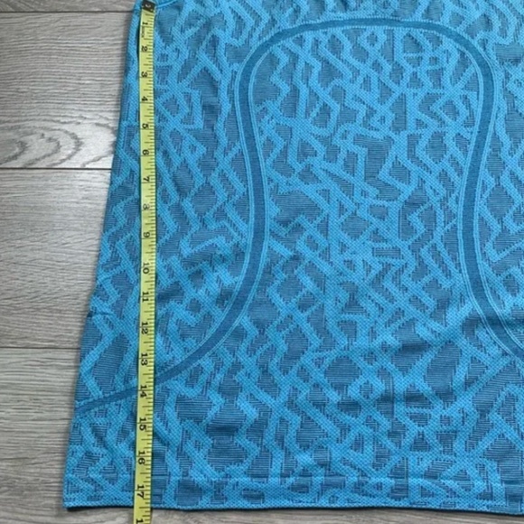 Lululemon Seawheeze Swiftly Racerback Tank - Picture 6 of 6